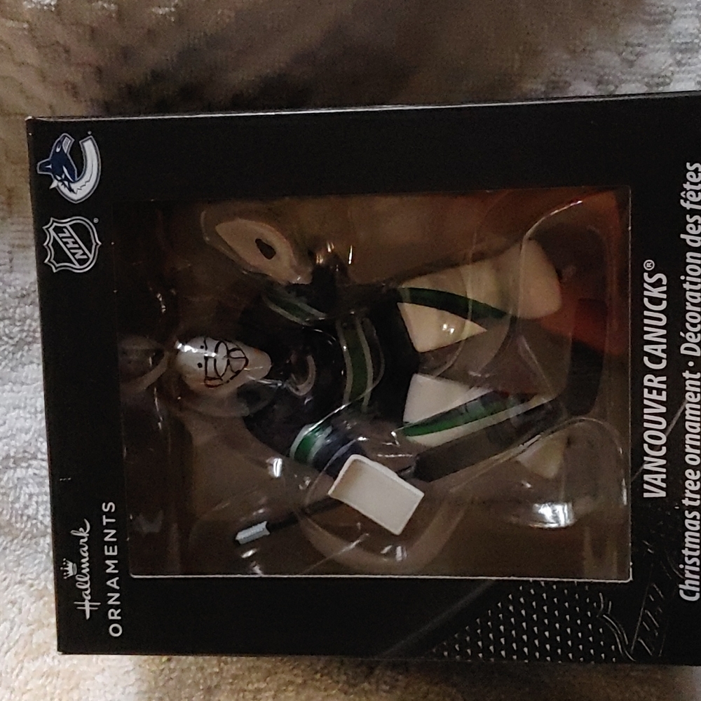 Hallmark Vancouver Canucks ornament